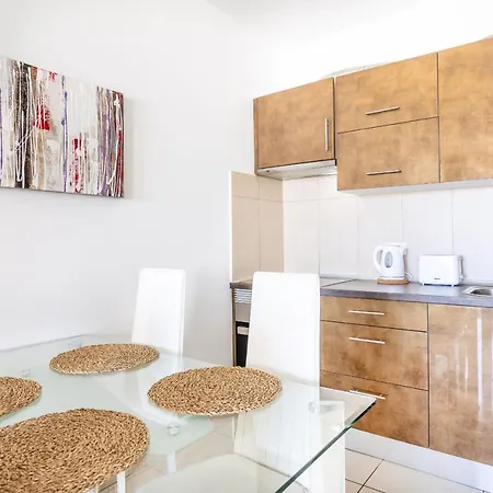 Apartment Paradise Flat Near Hard Rock With Pool *